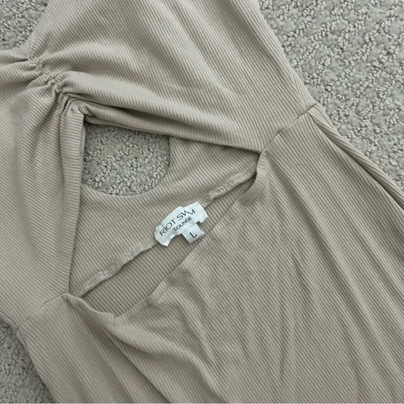 Riot Swim Lounge Maxi Dress - Picture 3 of 3